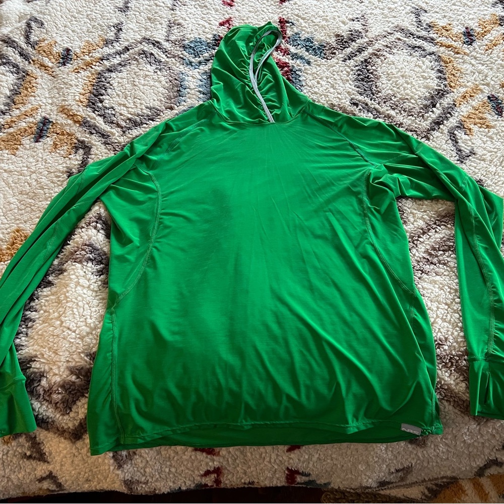 NRS sun hoody in green, men’s size medium.